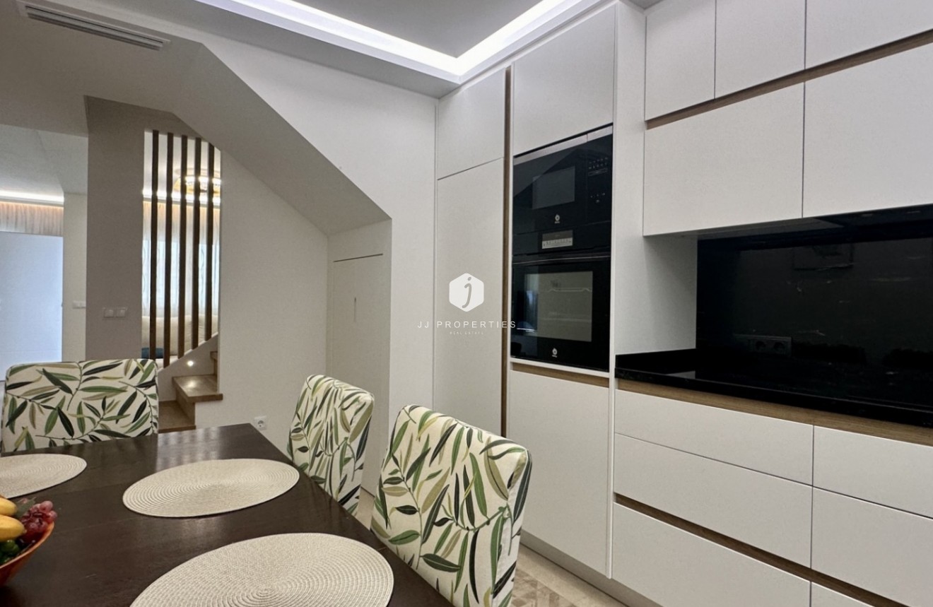 Tweedehands - Chalet -
Orihuela Costa - Costa Blanca