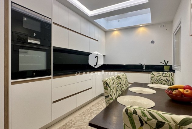 Tweedehands - Chalet -
Orihuela Costa - Costa Blanca