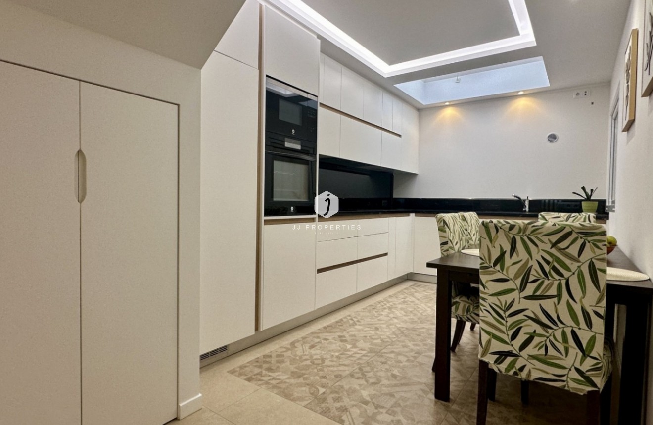 Tweedehands - Chalet -
Orihuela Costa - Costa Blanca