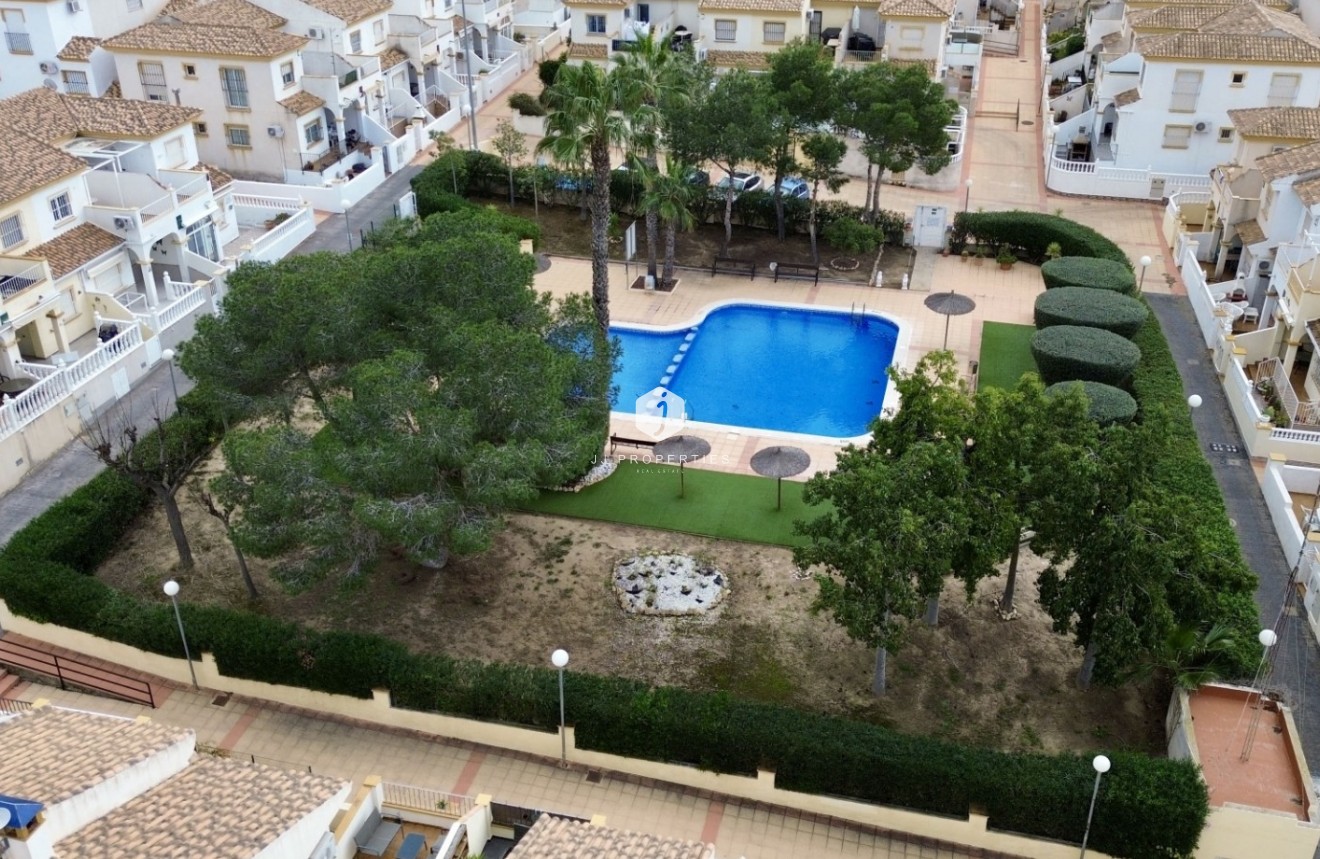 Tweedehands - Chalet -
Orihuela Costa - Costa Blanca