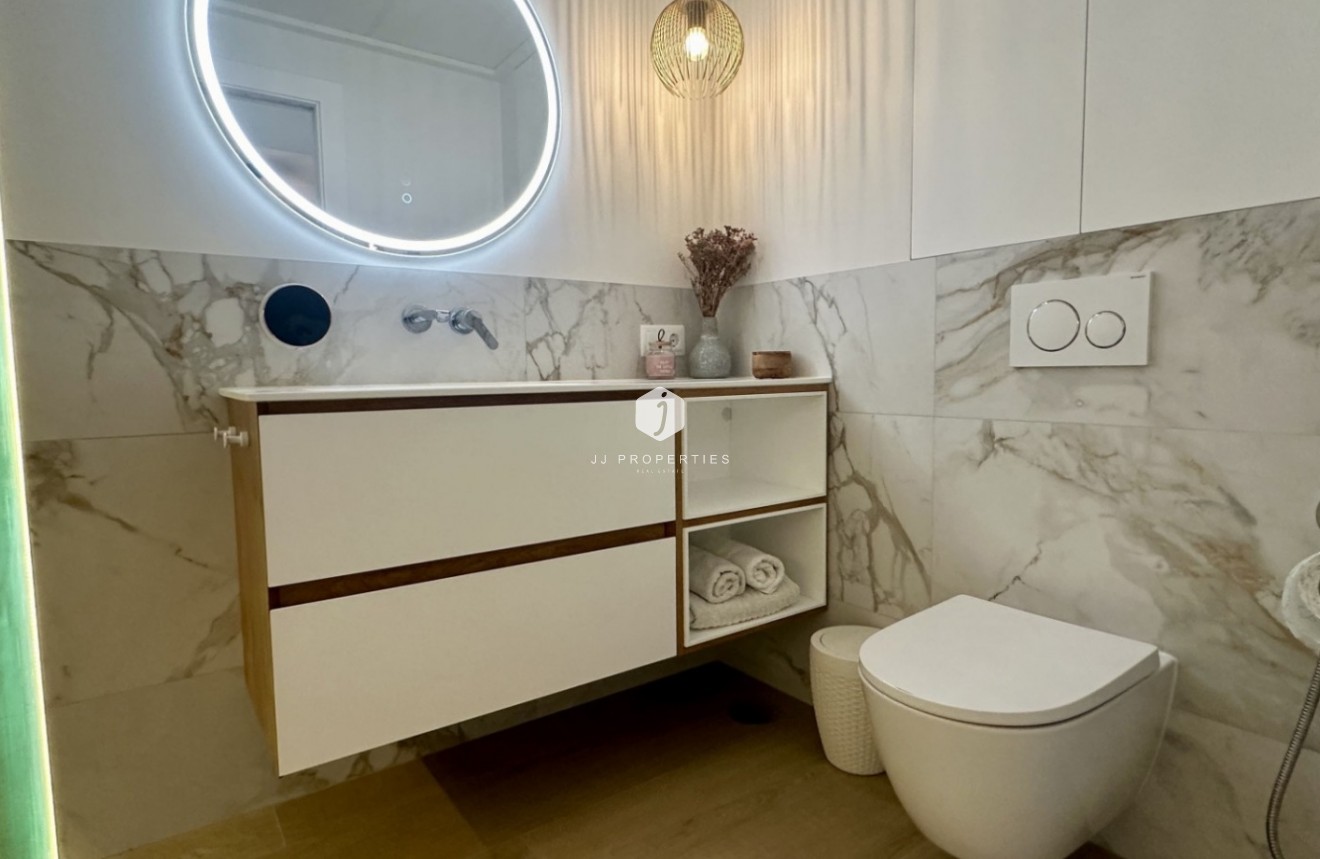 Tweedehands - Chalet -
Orihuela Costa - Costa Blanca