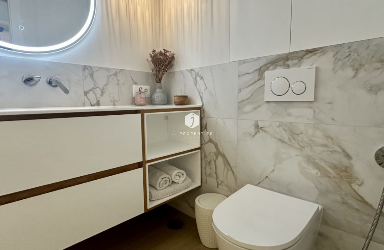 Tweedehands - Chalet -
Orihuela Costa - Costa Blanca