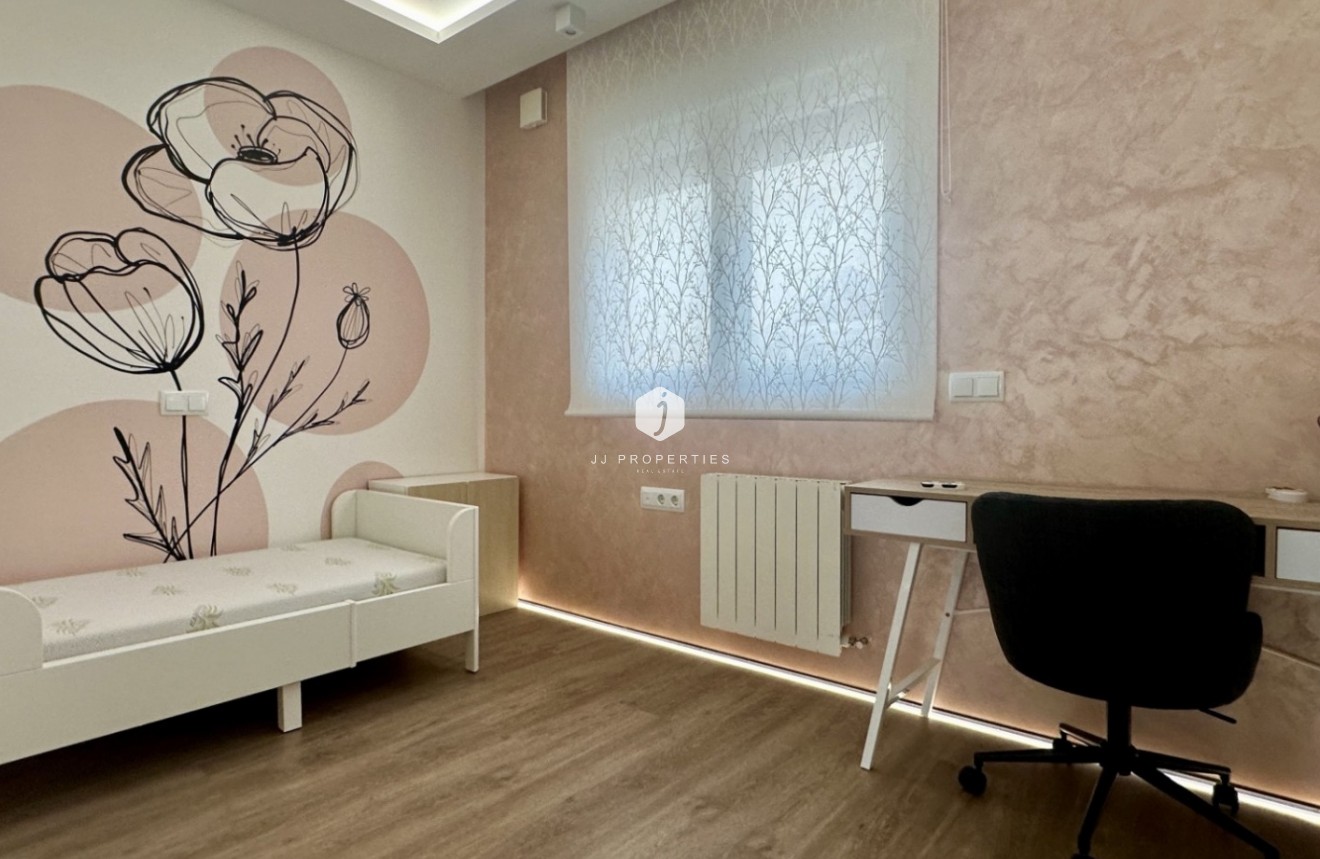 Tweedehands - Chalet -
Orihuela Costa - Costa Blanca