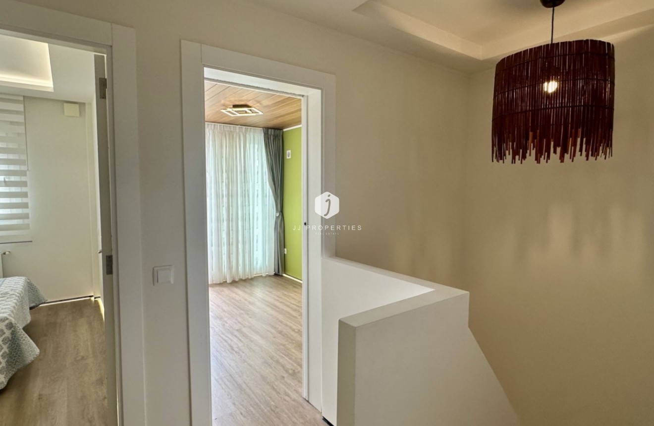 Tweedehands - Chalet -
Orihuela Costa - Costa Blanca