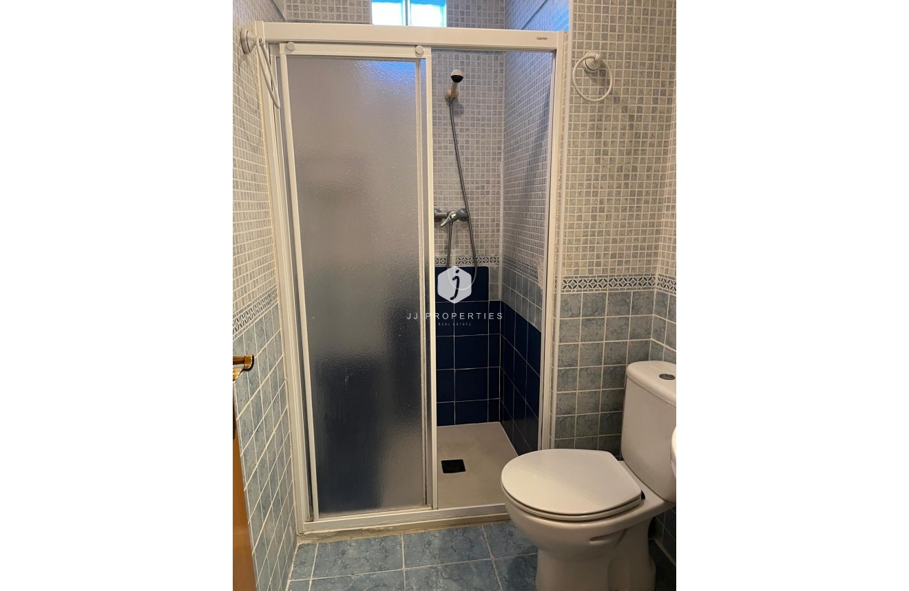 Aus zweiter Hand - Wohnung -
Almoradí - Centro Urbano 2