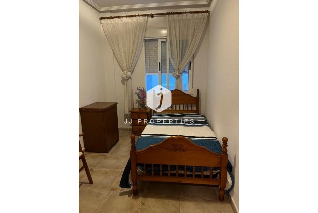 Aus zweiter Hand - Wohnung -
Almoradí - Centro Urbano 2