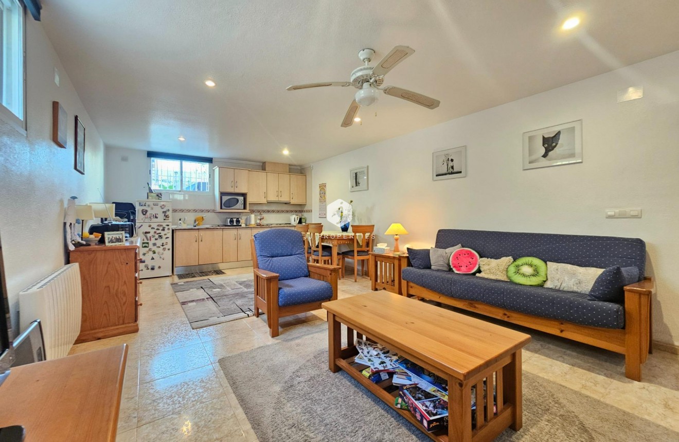 D'occasion - Villa -
Benijofar - Benimar 3