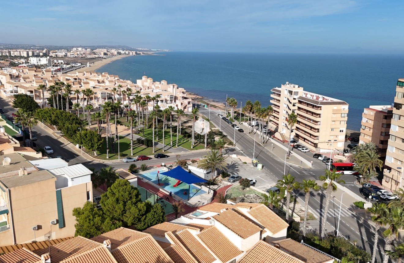 Segunda mano - Duplex -
La Mata - Costa Blanca