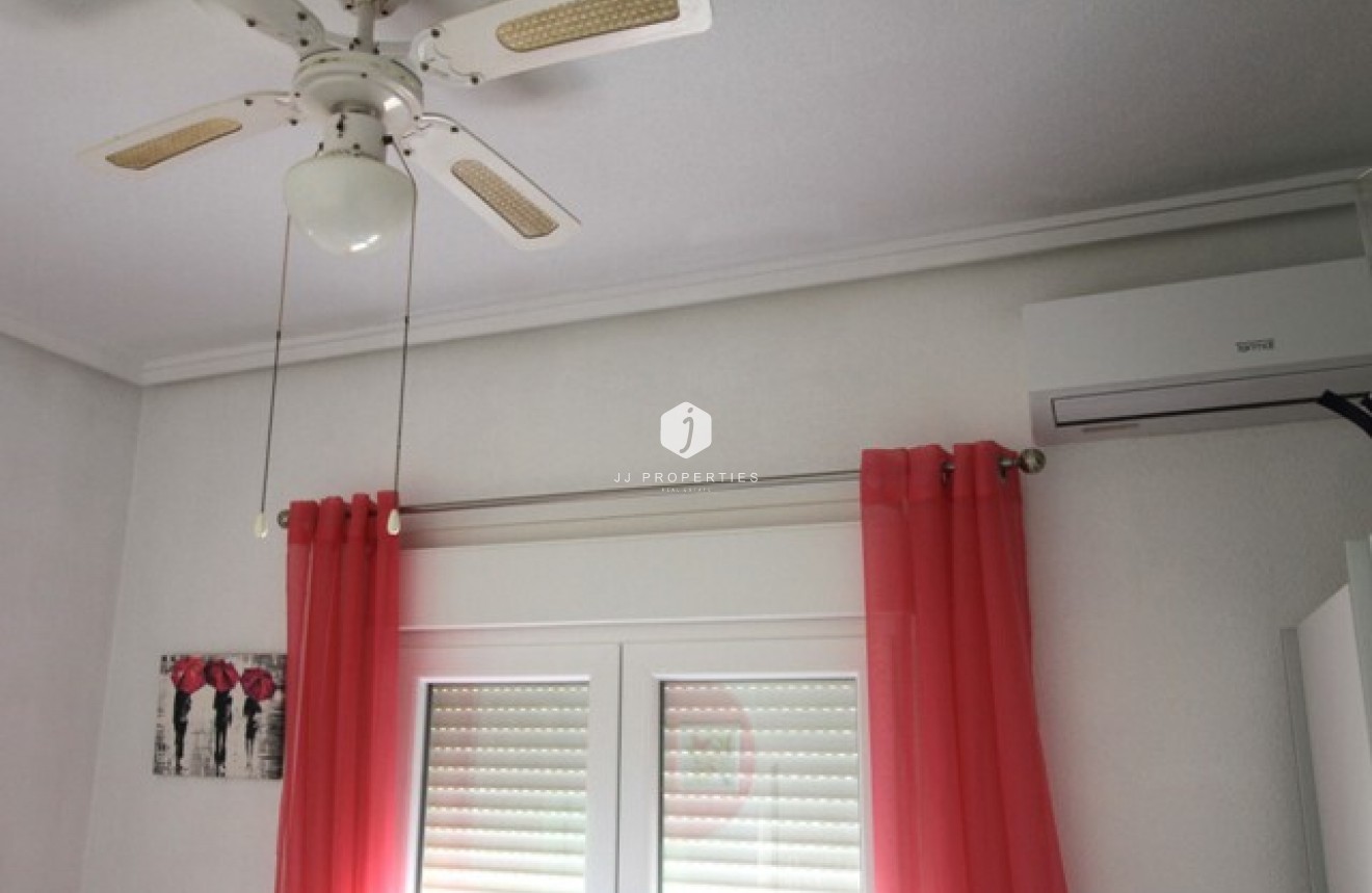 Segunda mano - Villa -
Ciudad Quesada - Costa Blanca