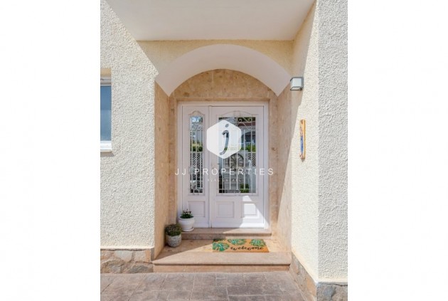 Aus zweiter Hand - Villa -
Rojales - Inland