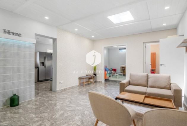 Aus zweiter Hand - Villa -
Rojales - Inland