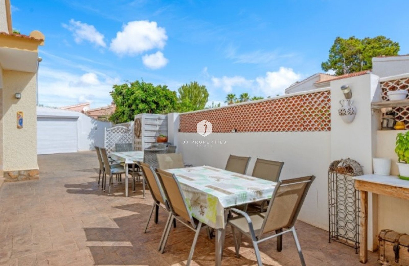 Aus zweiter Hand - Villa -
Rojales - Inland