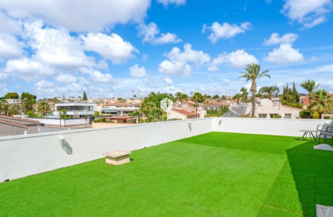 Aus zweiter Hand - Villa -
Rojales - Inland