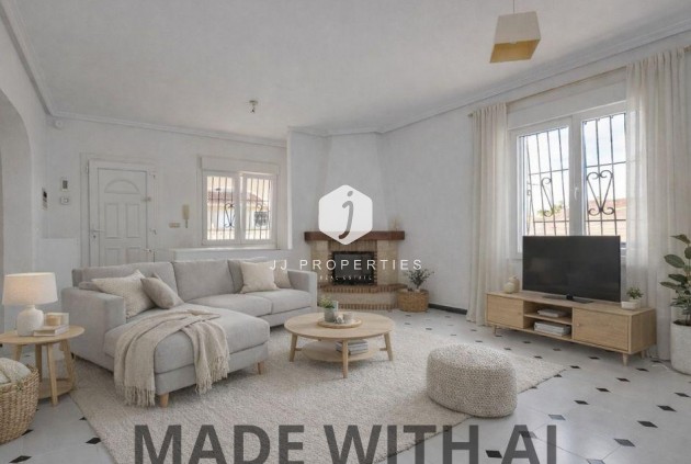 Aus zweiter Hand - Villa -
Torrevieja - La Siesta - El Salado - Torreta