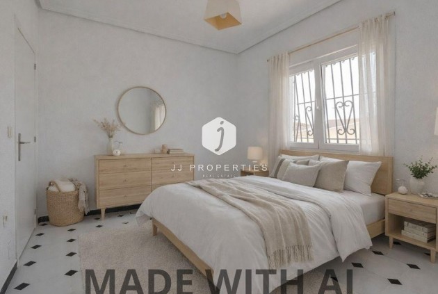 Aus zweiter Hand - Villa -
Torrevieja - La Siesta - El Salado - Torreta