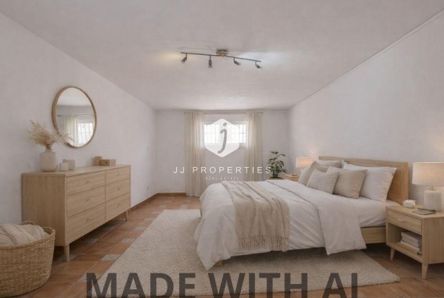 Aus zweiter Hand - Villa -
Torrevieja - La Siesta - El Salado - Torreta