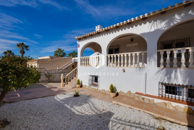 Aus zweiter Hand - Villa -
Torrevieja - La Siesta - El Salado - Torreta