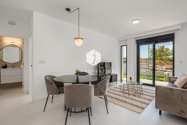 Aus zweiter Hand - Wohnung -
San Miguel de Salinas - Inland