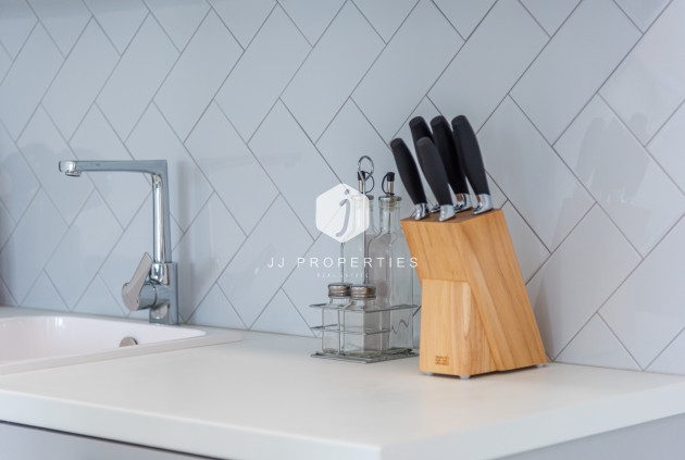 Aus zweiter Hand - Wohnung -
San Miguel de Salinas - Inland