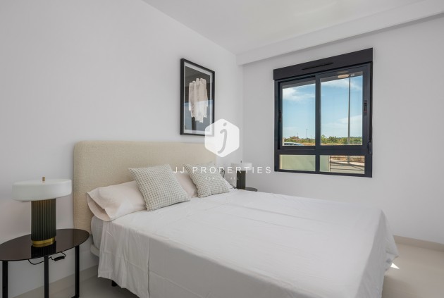 Aus zweiter Hand - Wohnung -
San Miguel de Salinas - Inland