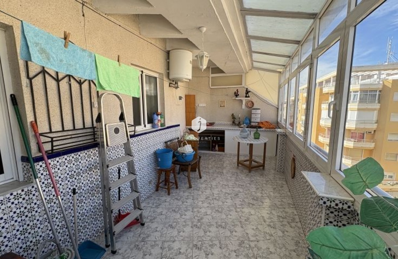 Z drugiej ręki - Mieszkanie w bloku -
Torrevieja - Costa Blanca