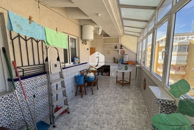 Z drugiej ręki - Mieszkanie w bloku -
Torrevieja - Costa Blanca