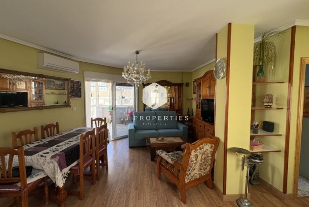 Z drugiej ręki - Mieszkanie w bloku -
Torrevieja - Costa Blanca