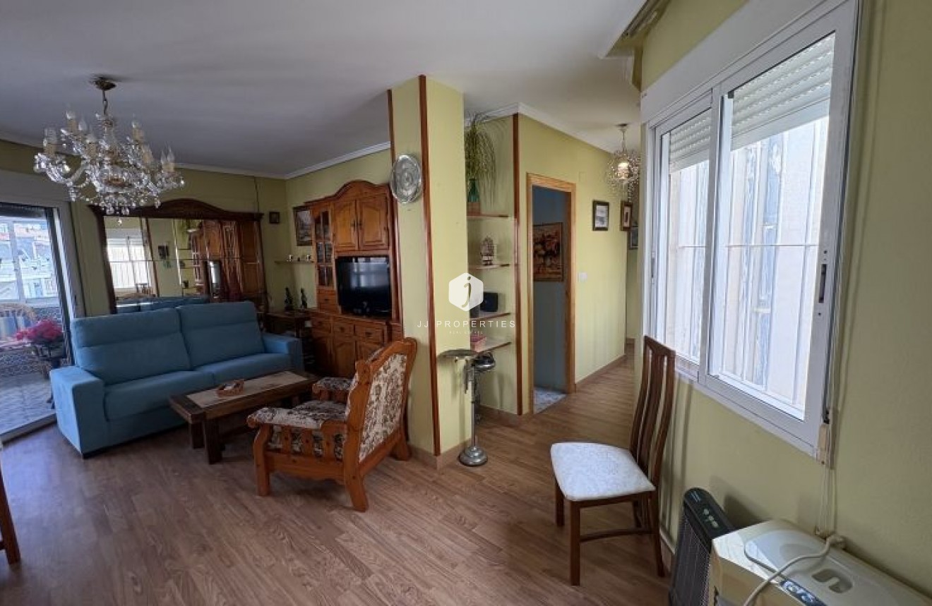 Z drugiej ręki - Mieszkanie w bloku -
Torrevieja - Costa Blanca