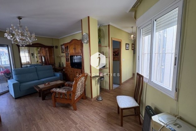 Z drugiej ręki - Mieszkanie w bloku -
Torrevieja - Costa Blanca