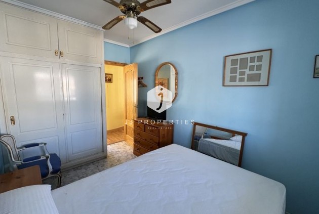 Z drugiej ręki - Mieszkanie w bloku -
Torrevieja - Costa Blanca