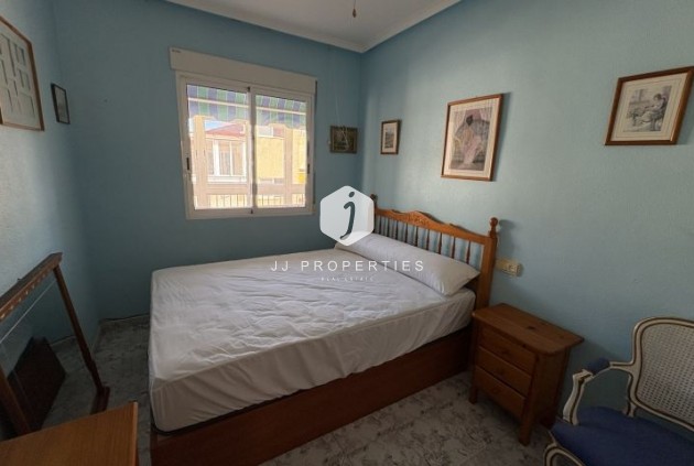 Z drugiej ręki - Mieszkanie w bloku -
Torrevieja - Costa Blanca