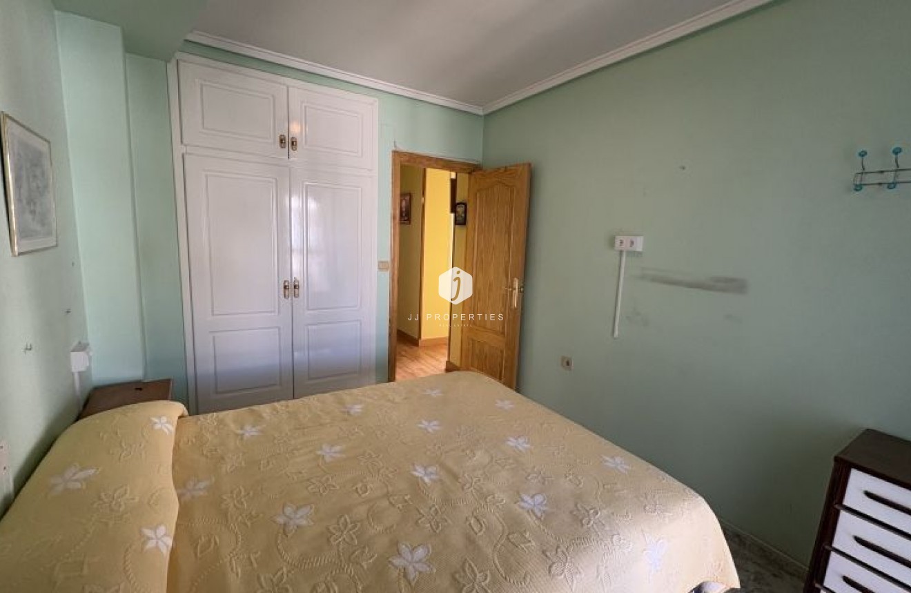 Z drugiej ręki - Mieszkanie w bloku -
Torrevieja - Costa Blanca