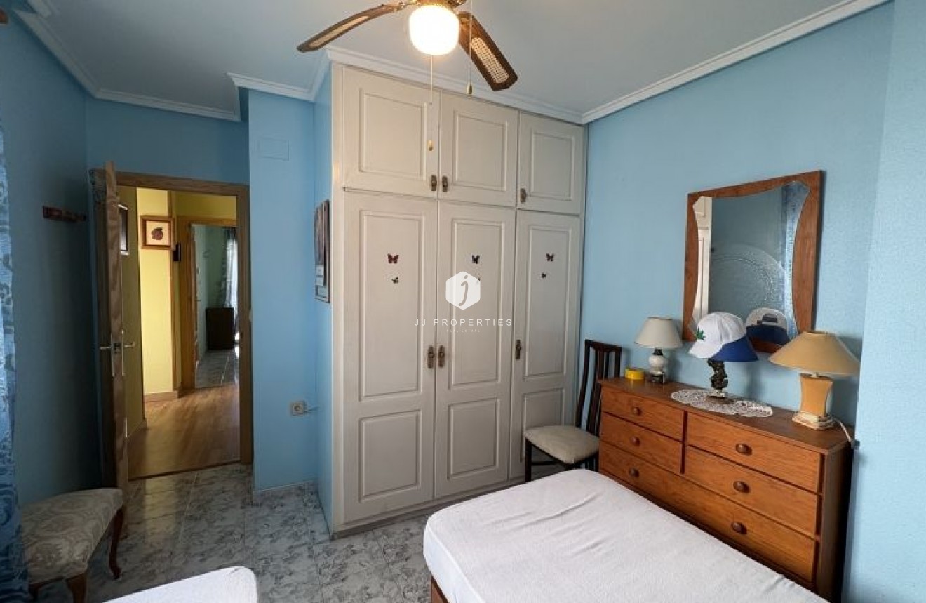 Z drugiej ręki - Mieszkanie w bloku -
Torrevieja - Costa Blanca