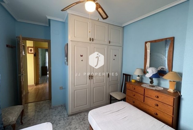 Z drugiej ręki - Mieszkanie w bloku -
Torrevieja - Costa Blanca