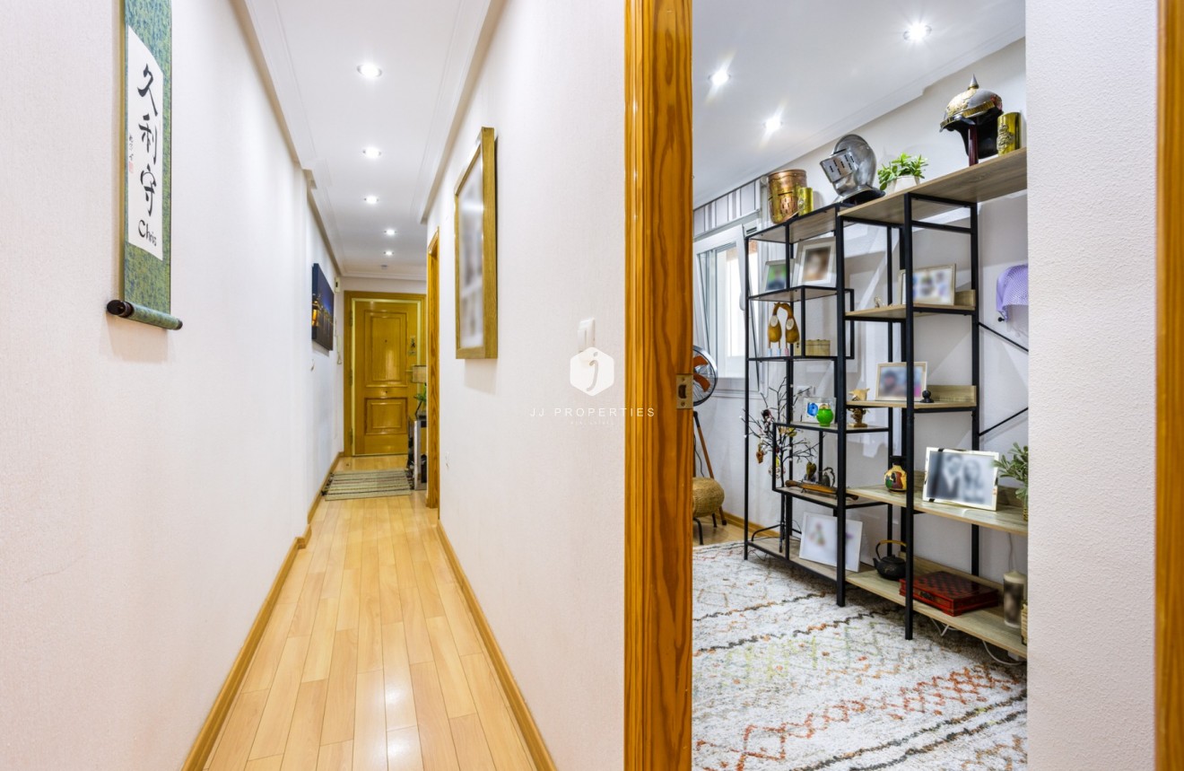 Z drugiej ręki - Mieszkanie w bloku -
Los Montesinos - Costa Blanca