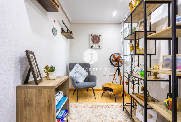 Z drugiej ręki - Mieszkanie w bloku -
Los Montesinos - Costa Blanca