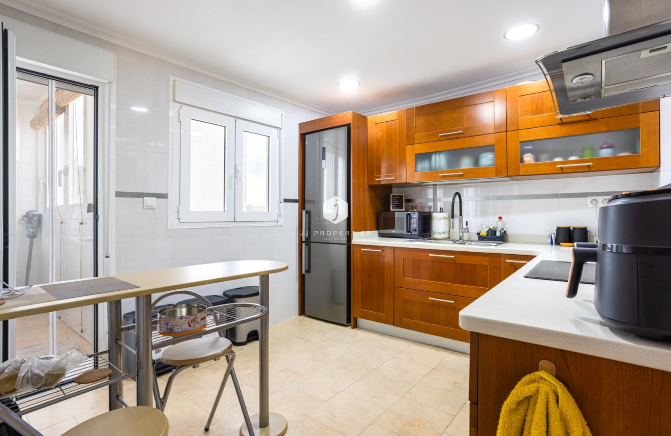 Z drugiej ręki - Mieszkanie w bloku -
Los Montesinos - Costa Blanca