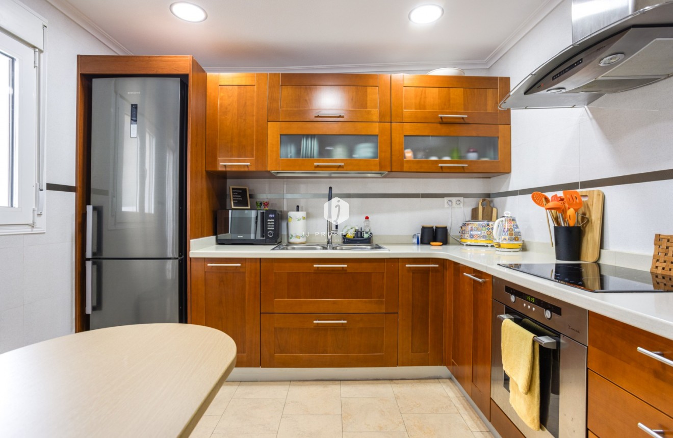 Z drugiej ręki - Mieszkanie w bloku -
Los Montesinos - Costa Blanca