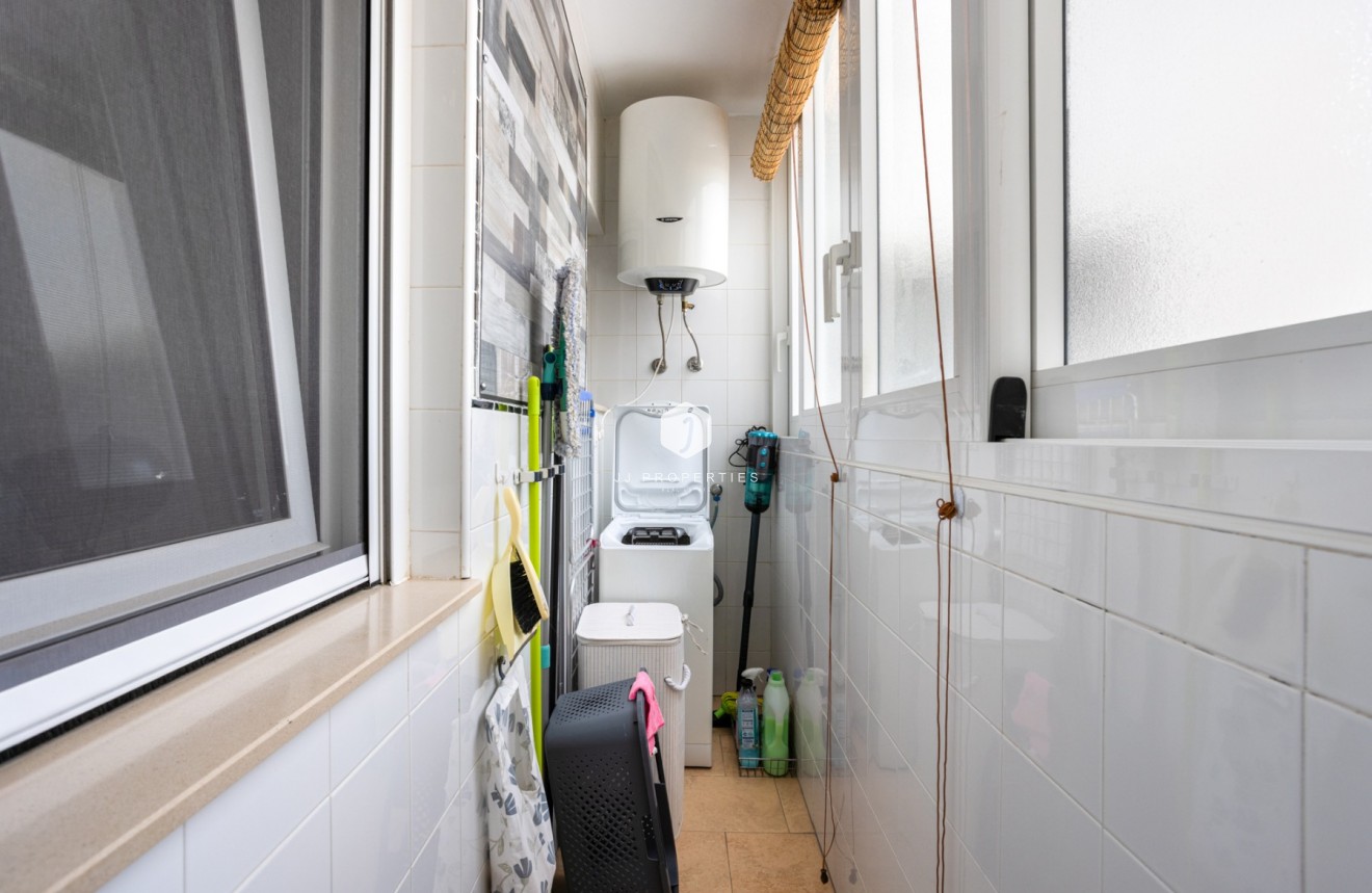 Z drugiej ręki - Mieszkanie w bloku -
Los Montesinos - Costa Blanca