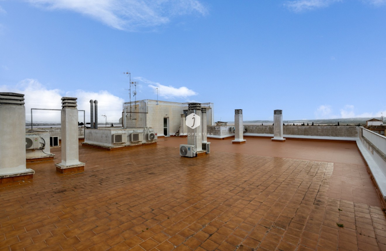 Z drugiej ręki - Mieszkanie w bloku -
Los Montesinos - Costa Blanca