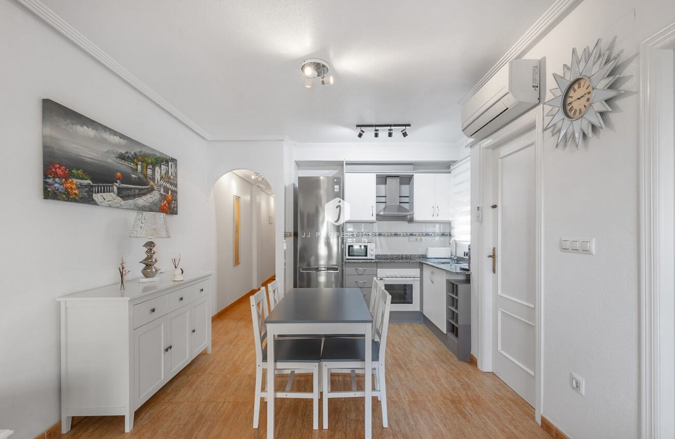 Z drugiej ręki - Mieszkanie w bloku -
Orihuela Costa - Playa Flamenca