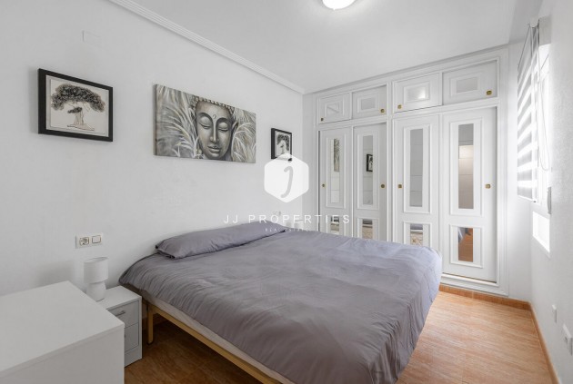 Z drugiej ręki - Mieszkanie w bloku -
Orihuela Costa - Playa Flamenca