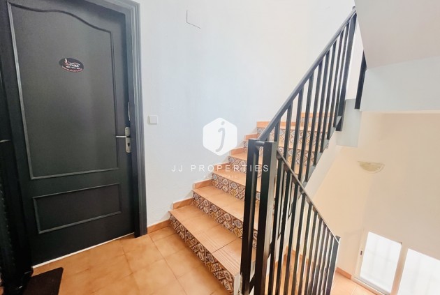 Z drugiej ręki - Mieszkanie w bloku -
San Miguel de Salinas - Inland