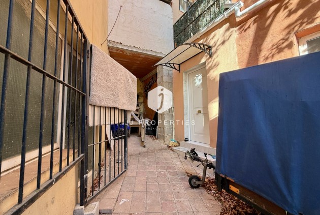 Z drugiej ręki - Mieszkanie w bloku -
San Miguel de Salinas - Inland