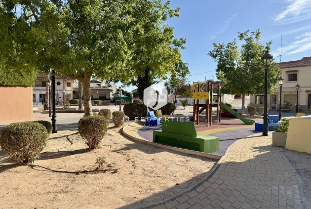 Z drugiej ręki - Mieszkanie w bloku -
San Miguel de Salinas - Inland