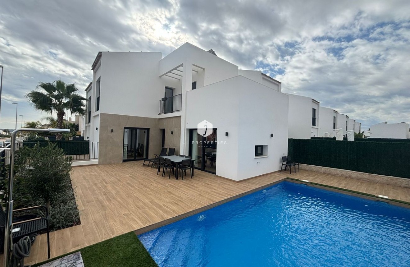 Z drugiej ręki - Villa -
Ciudad Quesada - Costa Blanca