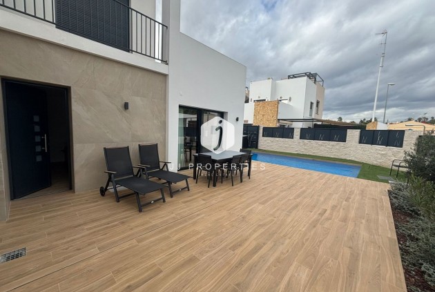 Z drugiej ręki - Villa -
Ciudad Quesada - Costa Blanca