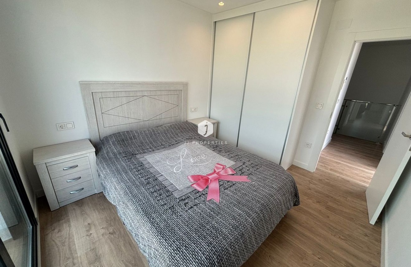 Z drugiej ręki - Villa -
Ciudad Quesada - Costa Blanca