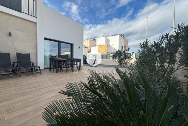 Z drugiej ręki - Villa -
Ciudad Quesada - Costa Blanca