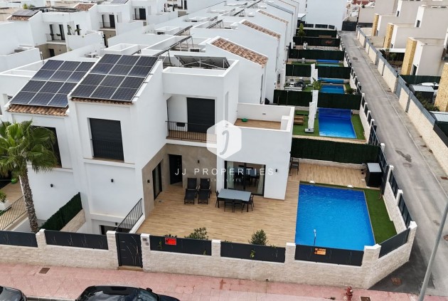 Z drugiej ręki - Villa -
Ciudad Quesada - Costa Blanca